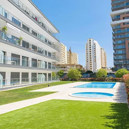 Monte E Pool
