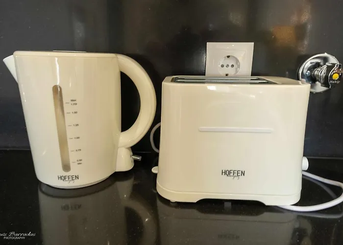 Monte E Pool Daire *